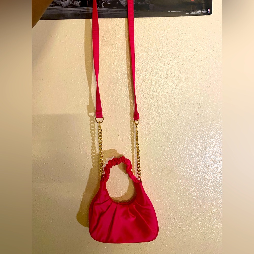 Cute little pink bag.